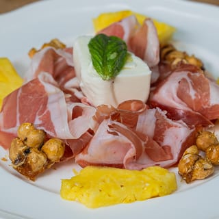 Prosciutto e Pinapple
